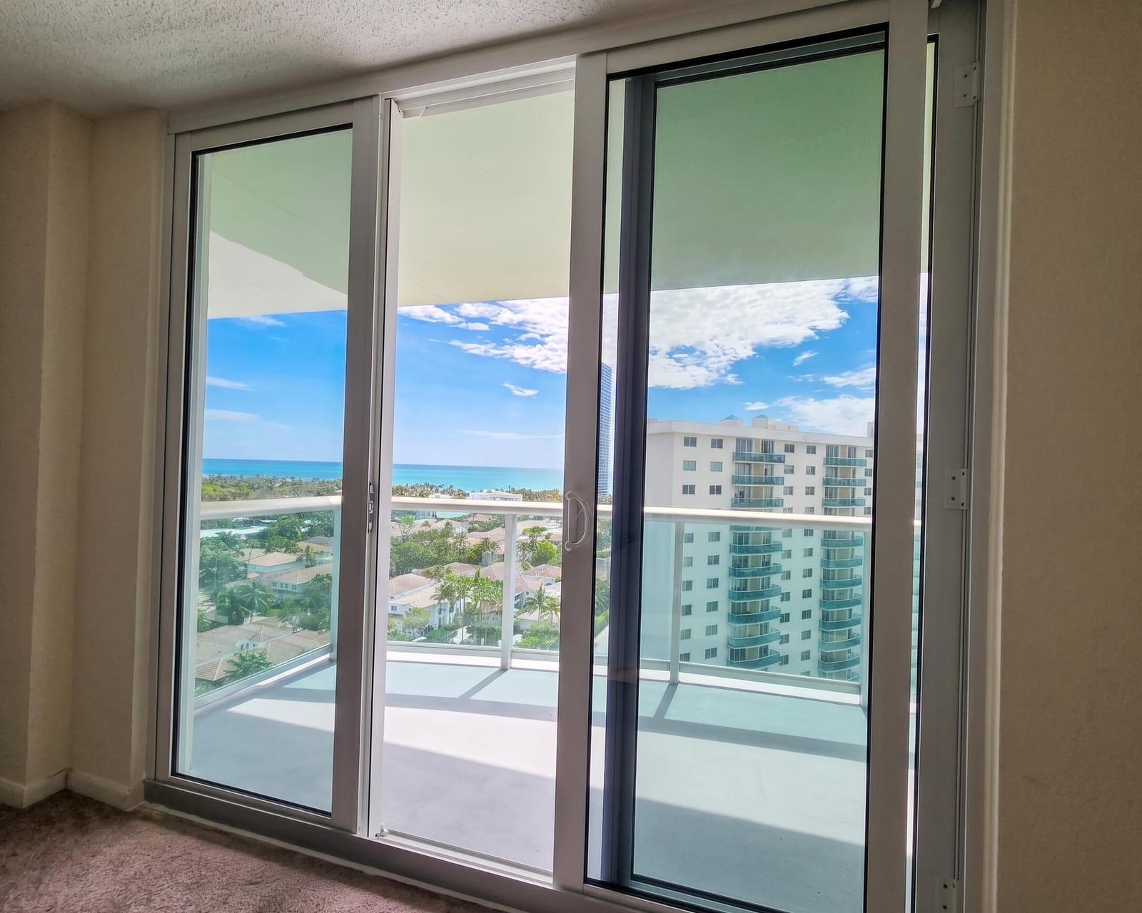 19390 Collins Avenue 1622 — photo 2