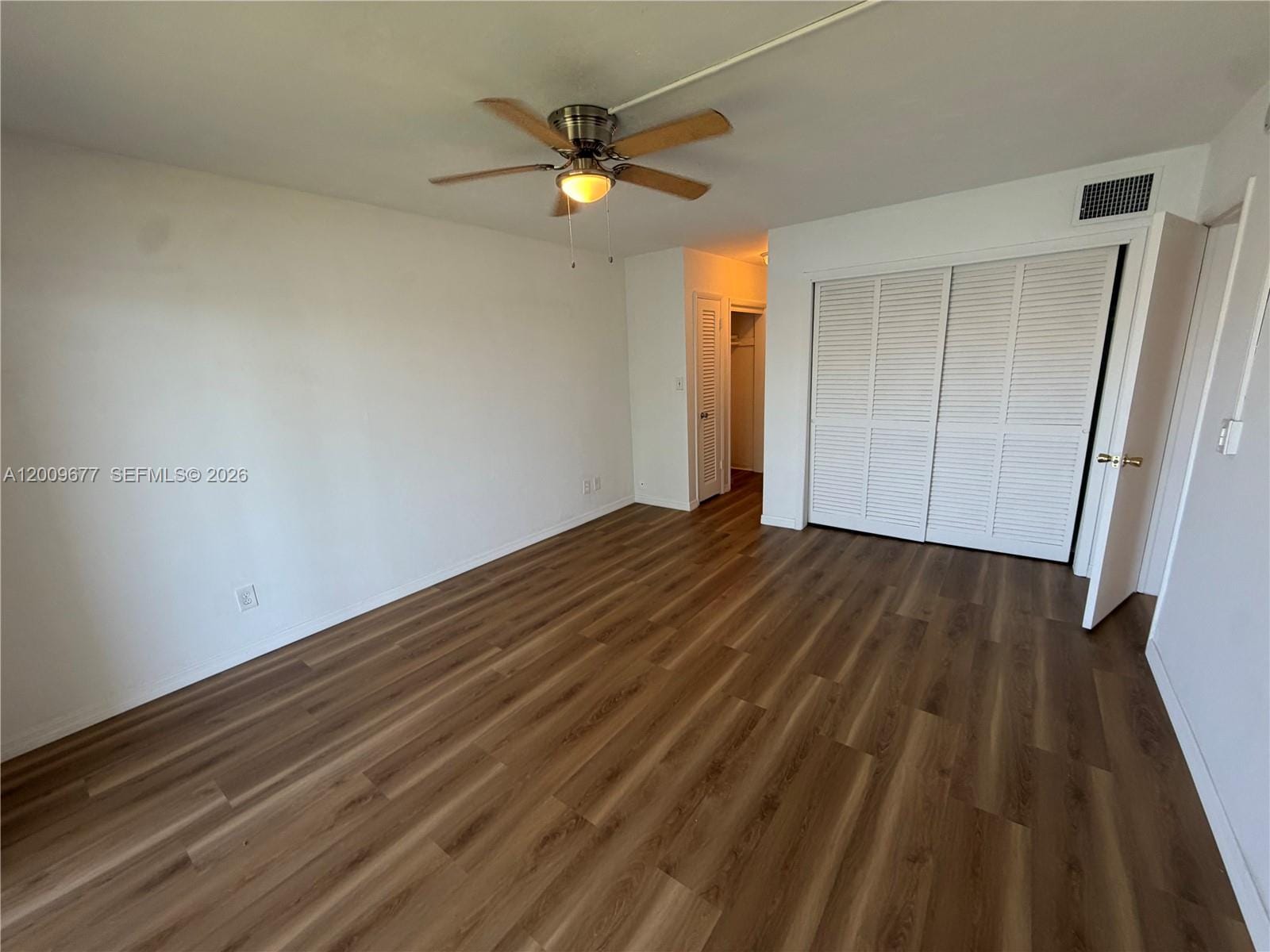 1530 NE 191st Street 205 — photo 10