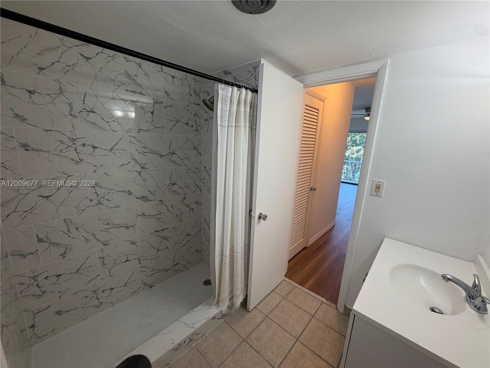 1530 NE 191st Street 205 — photo 12