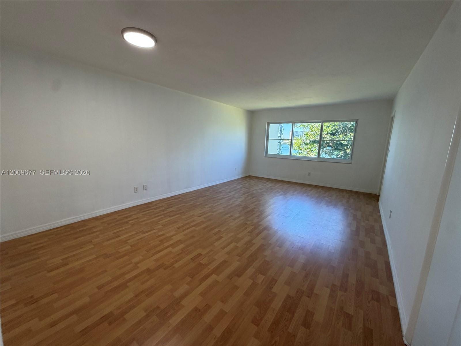 1530 NE 191st Street 205 — photo 8