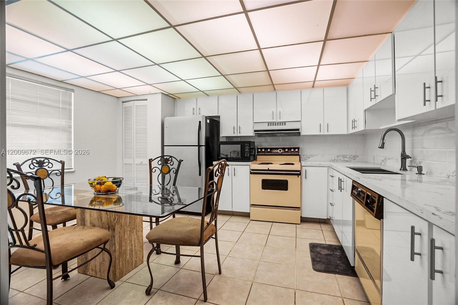 3940 Inverrary Boulevard 304A, Lauderhill, FL 33319 photo 9