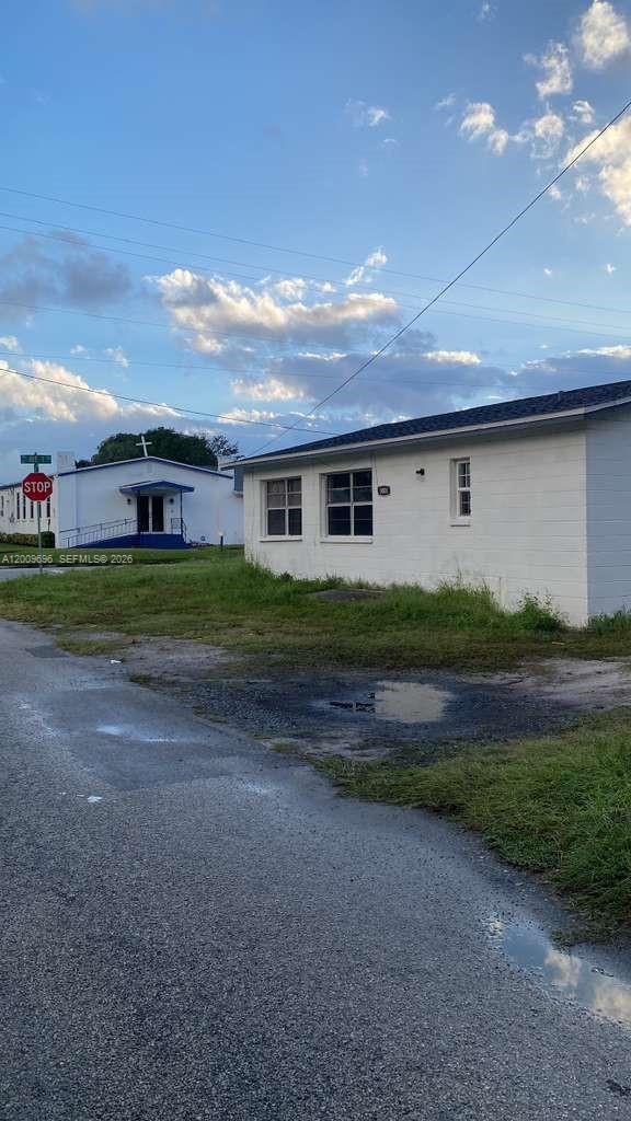 1001 N 16th Court, Fort Pierce, FL 34950, Fort Pierce