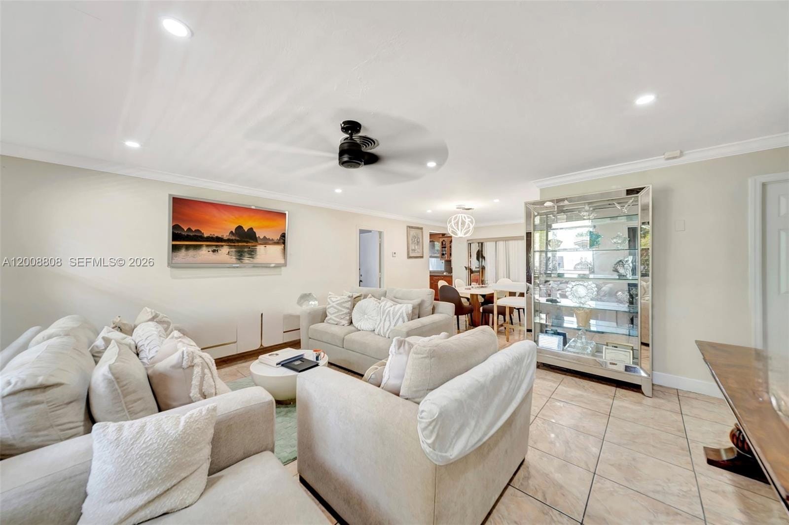 565 NE 160th Street, Miami, FL 33162 photo 2