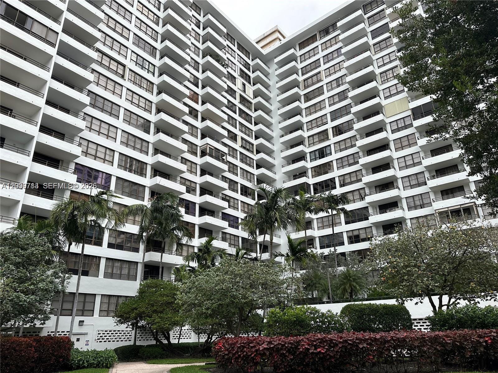 600 Three Islands Boulevard 1402, Hallandale Beach, FL 33009 photo 1