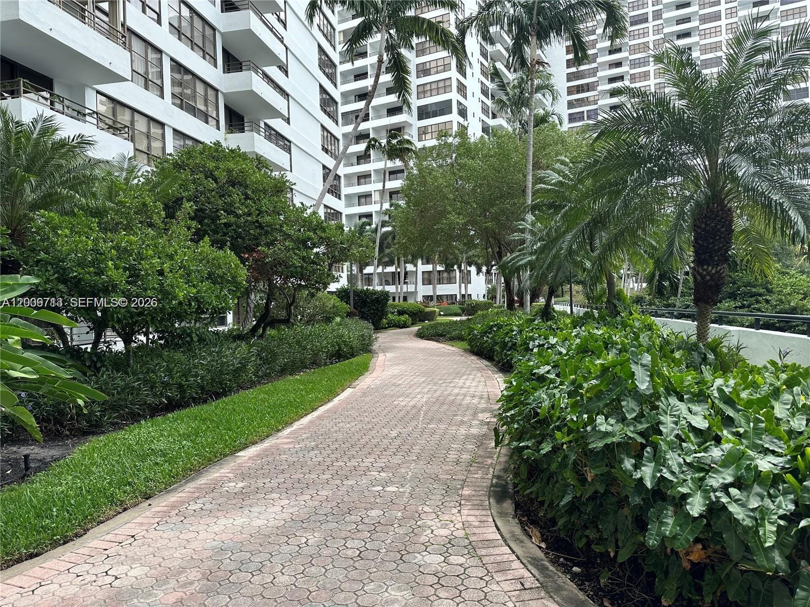 600 Three Islands Boulevard 1402, Hallandale Beach, FL 33009 photo 8