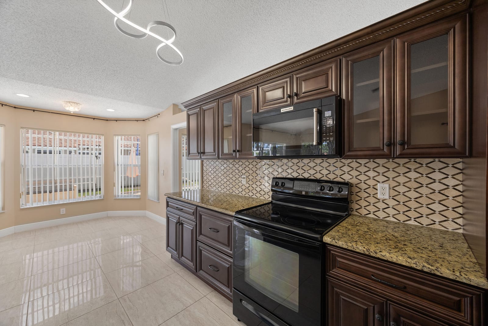 4720 NW 7th Street, Deerfield Beach, FL 33442 photo 17
