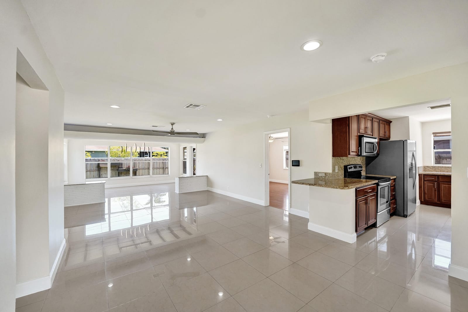 309 N 31st Court, Hollywood, FL 33021 photo 5