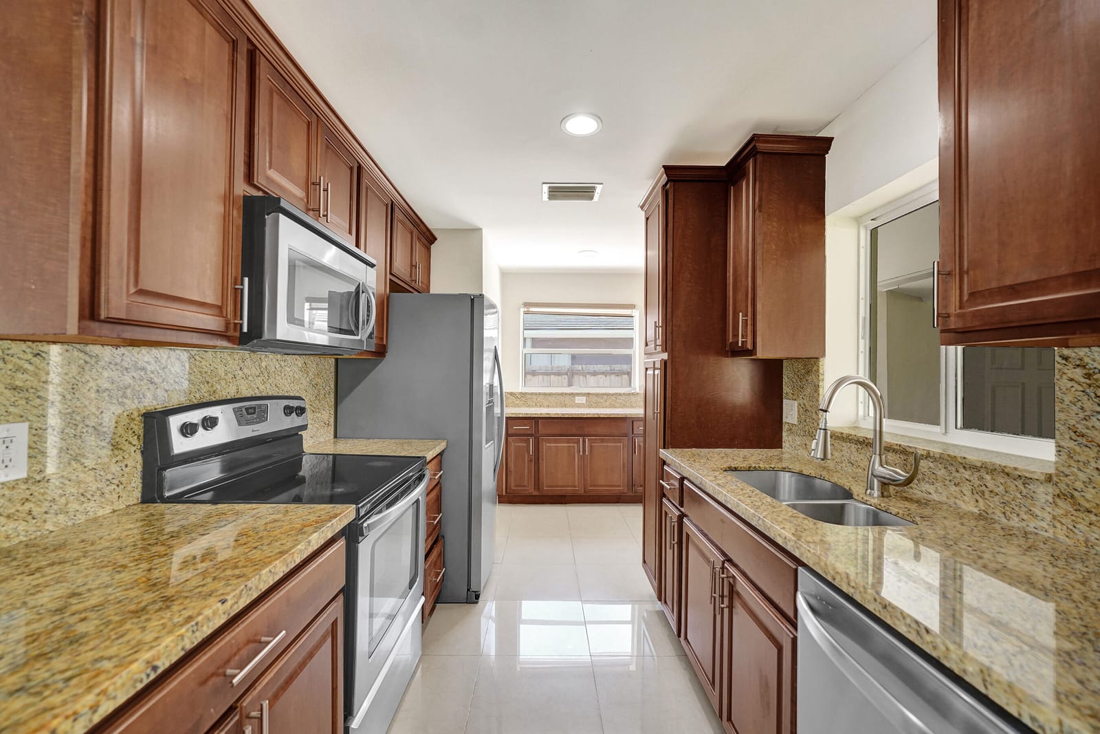 309 N 31st Court, Hollywood, FL 33021 photo 9