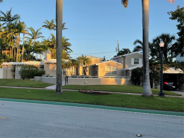 4320 Royal Palm Avenue, sold in Orchard Sub No 4, Miami Beach, FL