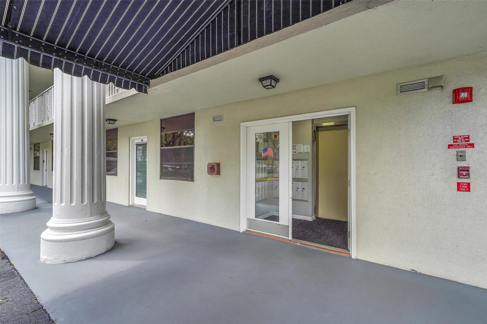 1713 Whitehall Drive 103 — photo 3