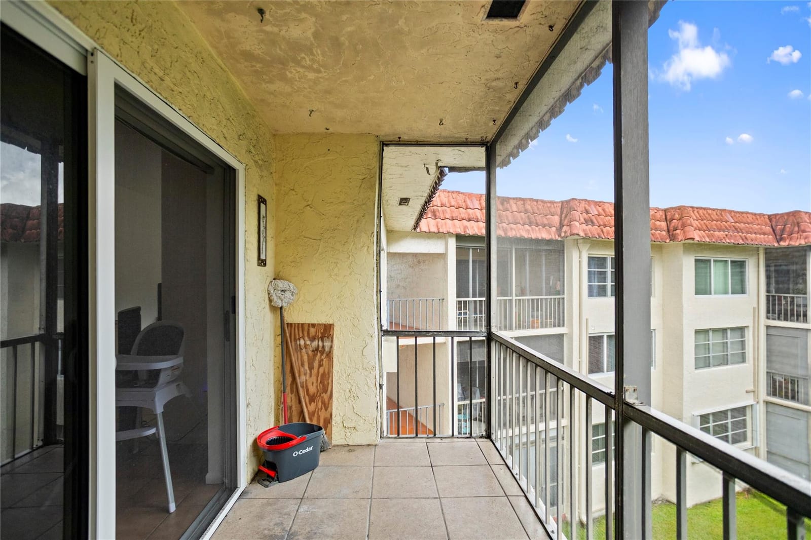 8990 S Hollybrook Boulevard Unit 305, Pembroke Pines, FL 33025 photo 30