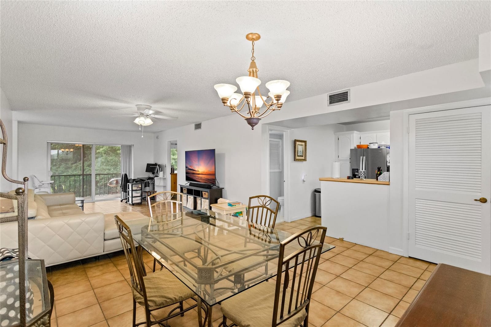 8990 S Hollybrook Boulevard Unit 305, Pembroke Pines, FL 33025 photo 5