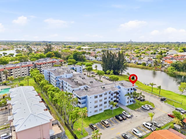 1221 SW 122nd Avenue 401, Segovia, Miami, FL