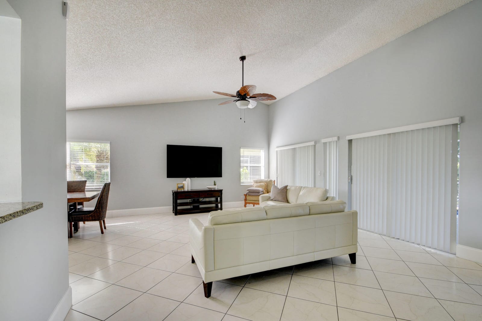 2519 Country Golf Drive, Wellington, FL 33414 photo 4