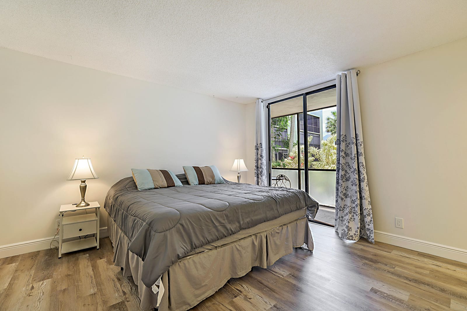5160 Las Verdes Circle 117, Delray Beach, FL 33484 photo 13