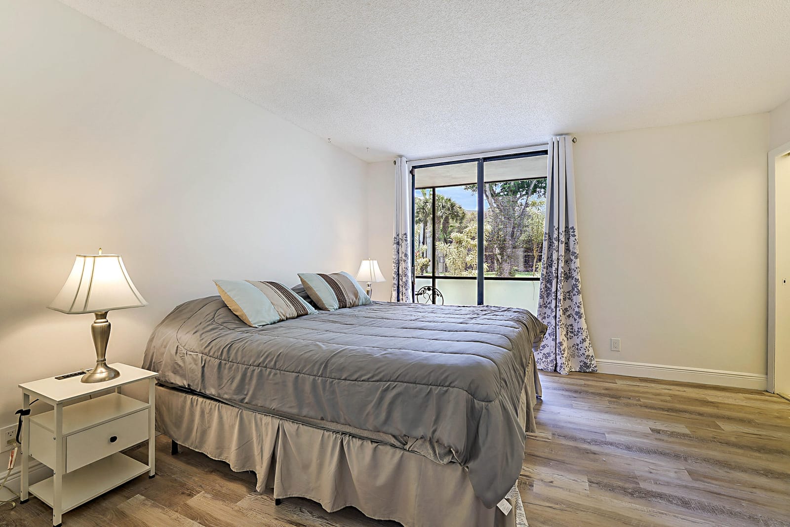 5160 Las Verdes Circle 117, Delray Beach, FL 33484 photo 14