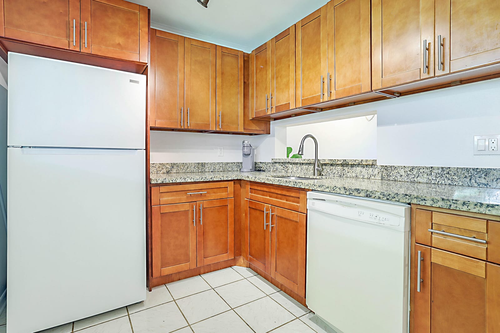5160 Las Verdes Circle 117, Delray Beach, FL 33484 photo 8