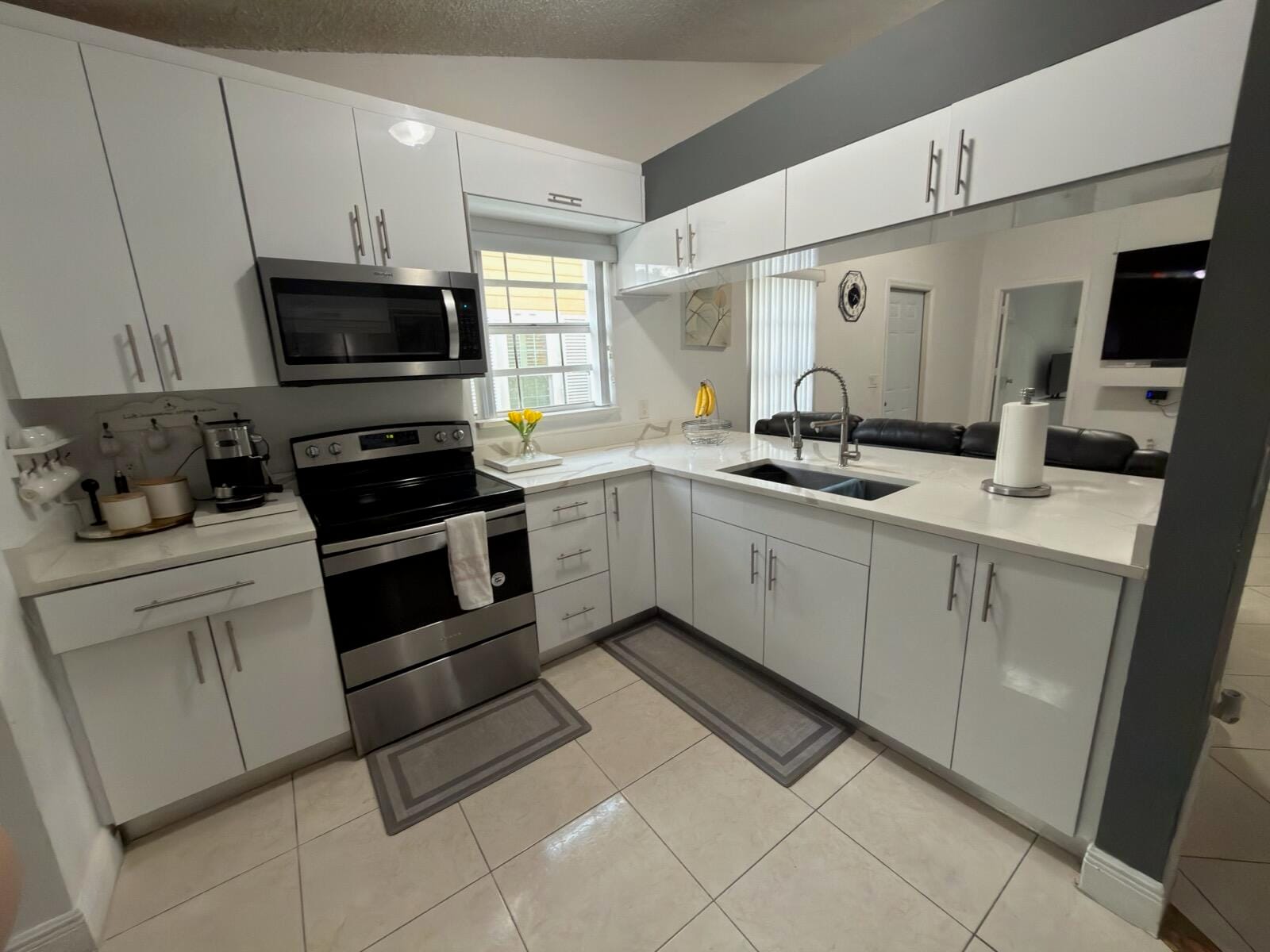 1570 Royal Forest Court, West Palm Beach, FL 33406 photo 6