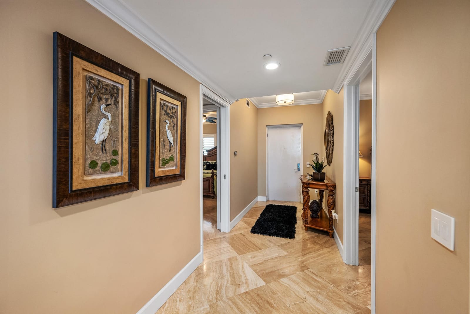 2640 Lake Shore Drive 1811 — photo 5