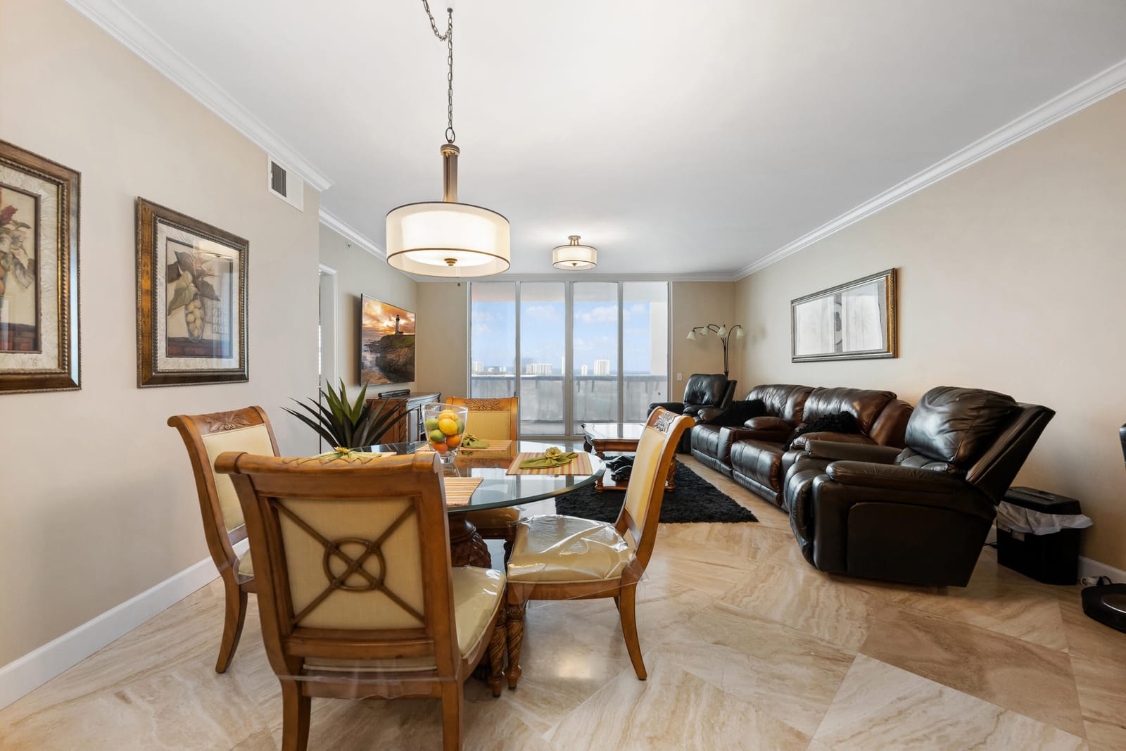 2640 Lake Shore Drive 1811 — photo 9
