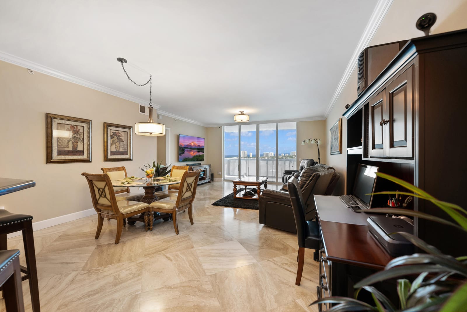2640 Lake Shore Drive 1811 — photo 10