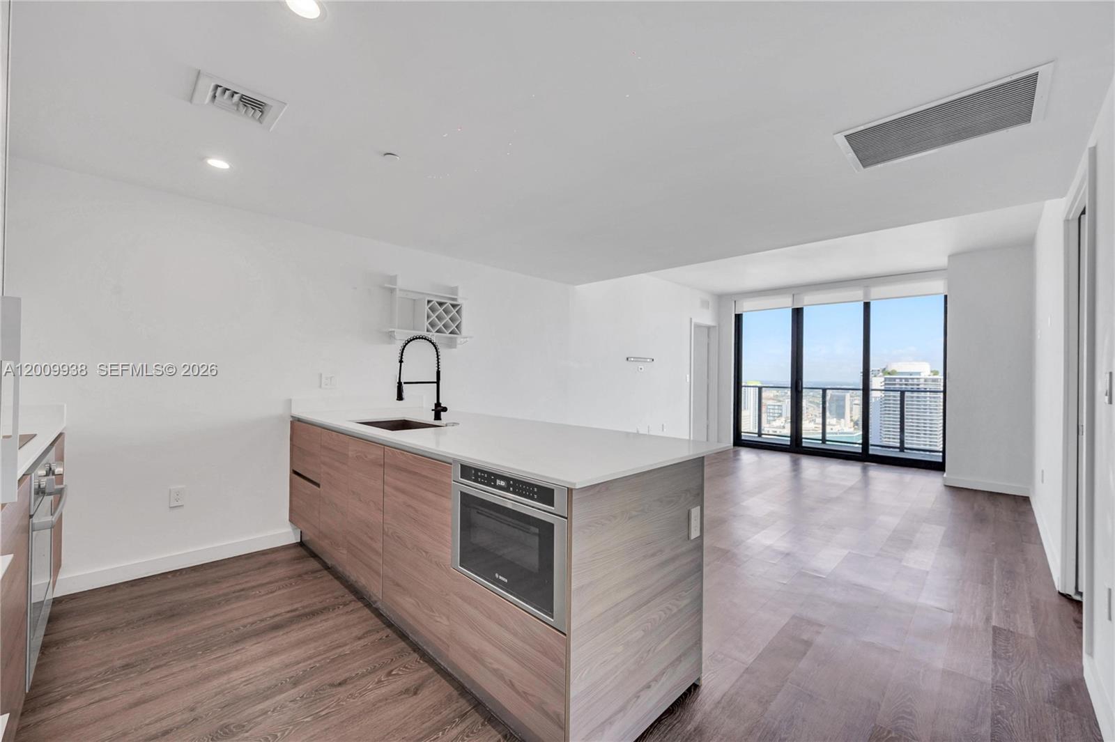 1300 S Miami Avenue 4711, Miami, FL 33130, Miami