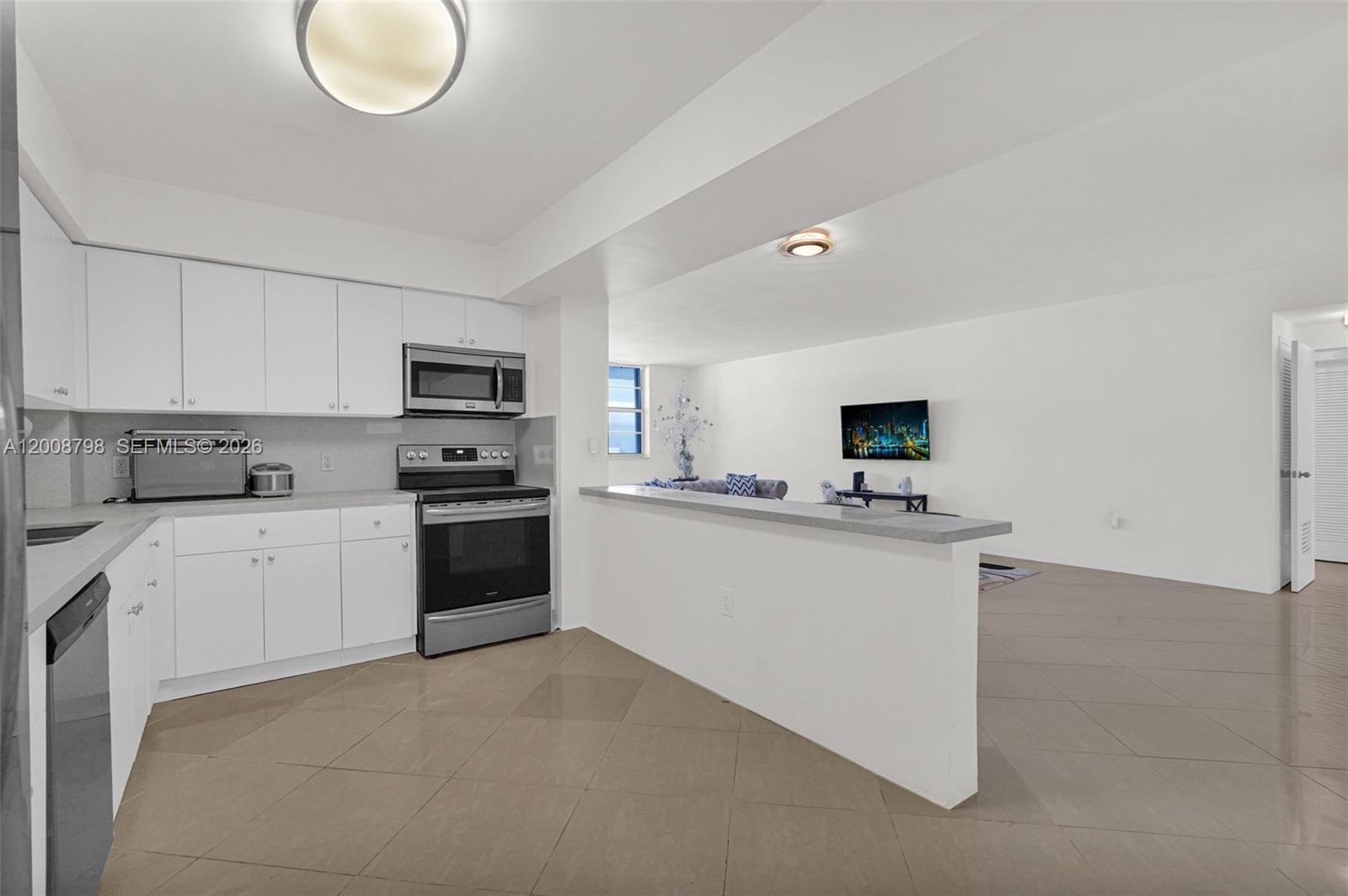 5825 Collins Avenue 2E, Miami Beach, FL 33140 photo 12