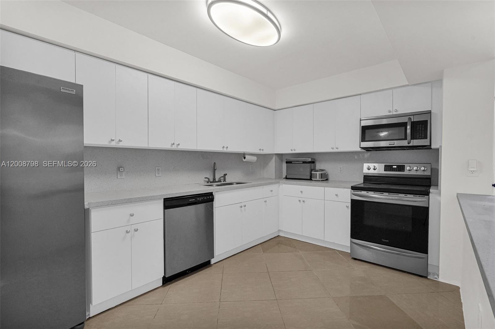 5825 Collins Avenue 2E, Miami Beach, FL 33140 photo 9