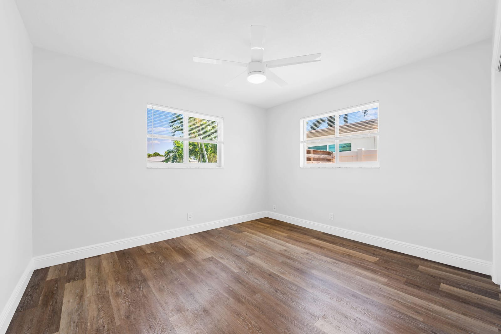 4751 NE 2nd Avenue, Oakland Park, FL 33334 photo 12