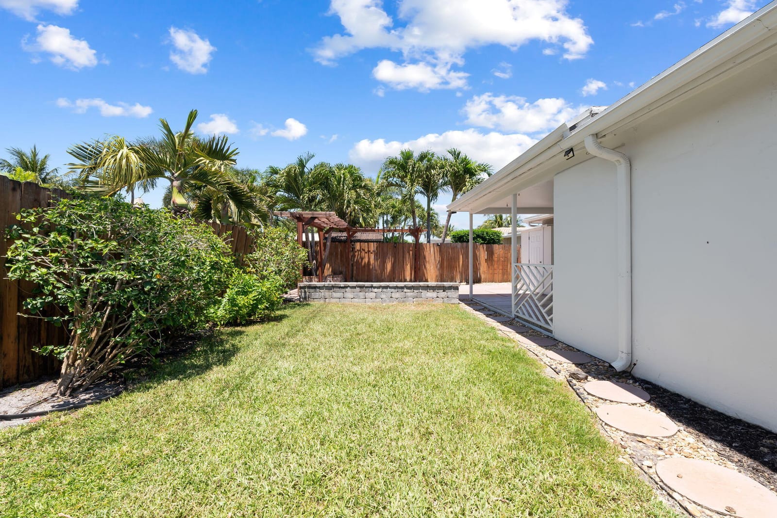 4751 NE 2nd Avenue, Oakland Park, FL 33334 photo 21