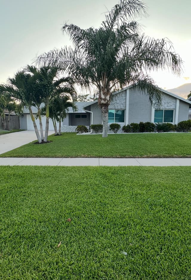 605 Toxaway Drive, West Palm Beach, FL 33413