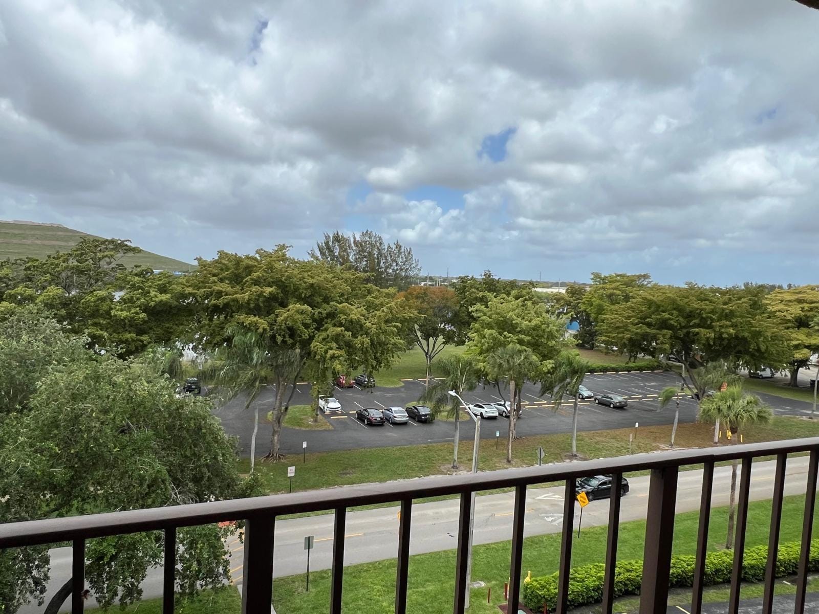 4570 NW 18th Avenue 606, Deerfield Beach, FL 33064 photo 3