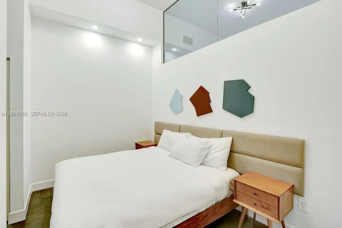 1200 Brickell Bay Drive 1404 — photo 7