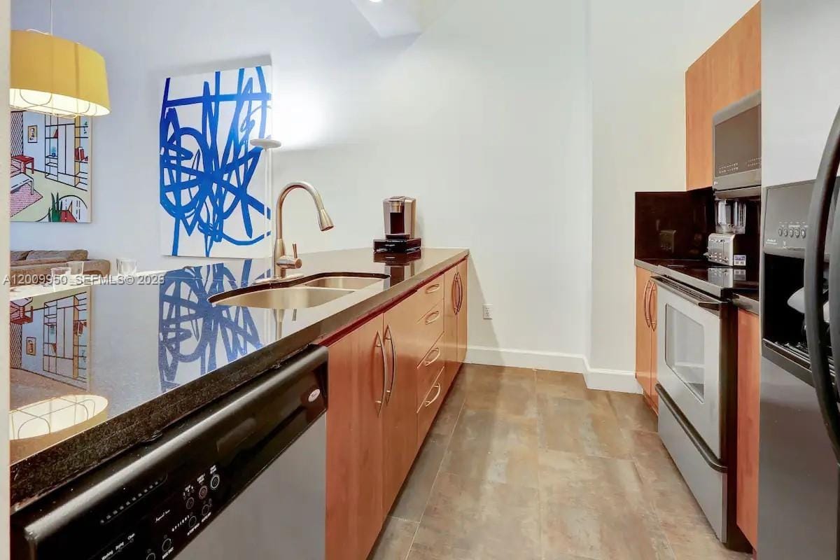 1200 Brickell Bay Drive 1404 — photo 8