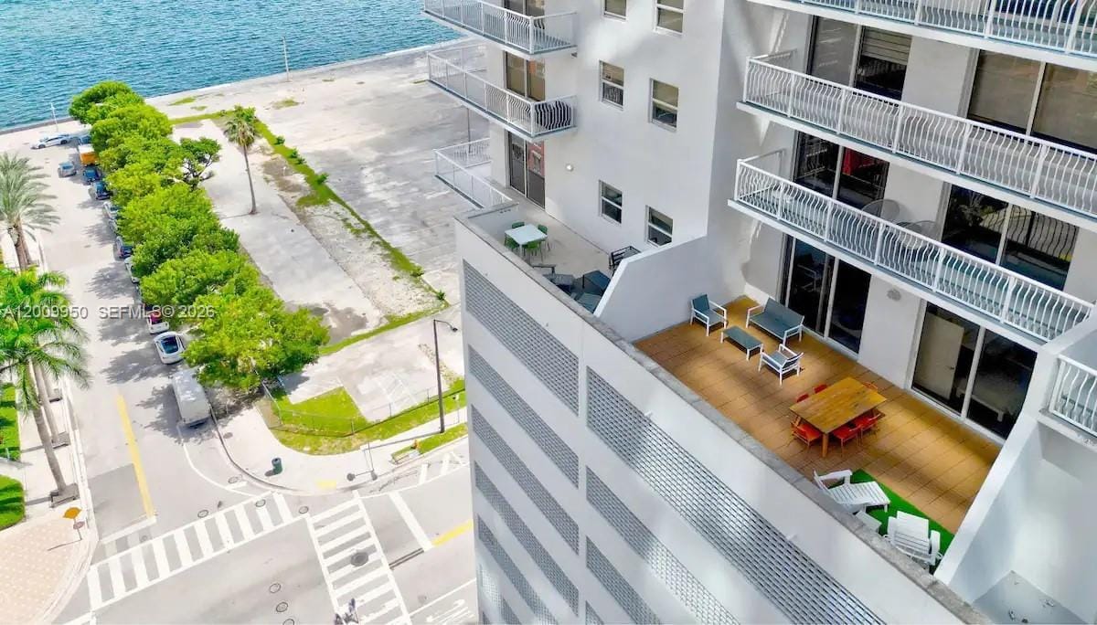 1200 Brickell Bay Drive 1404 — photo 10