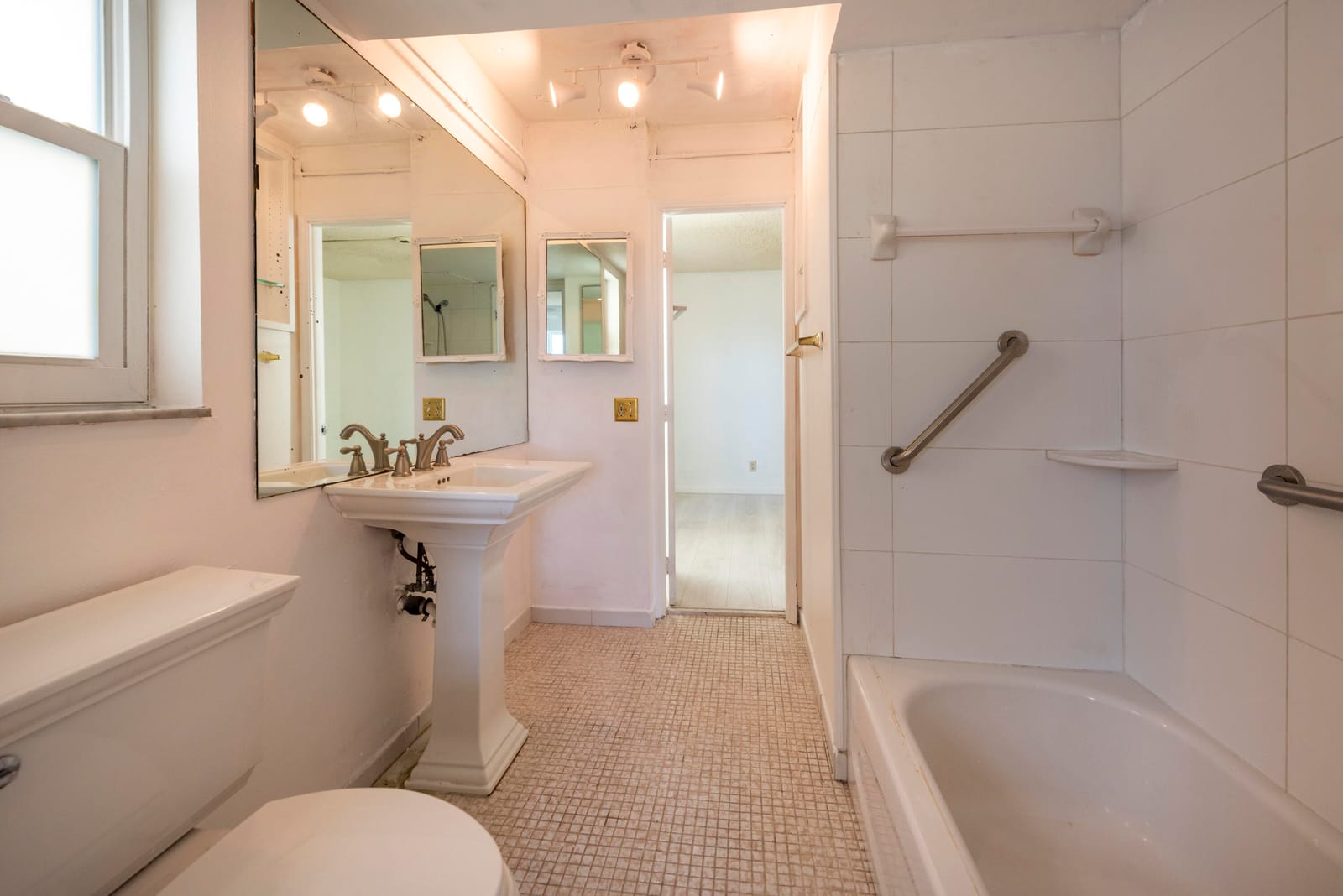 900 NE 18th Avenue 408 — photo 12