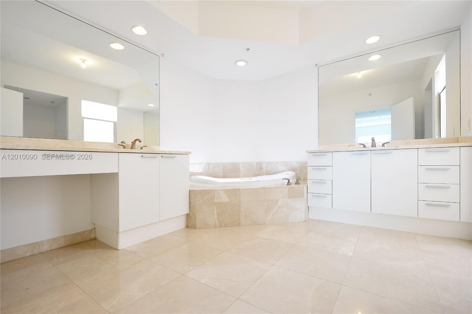 14951 Royal Oaks Lane 1609 — photo 12