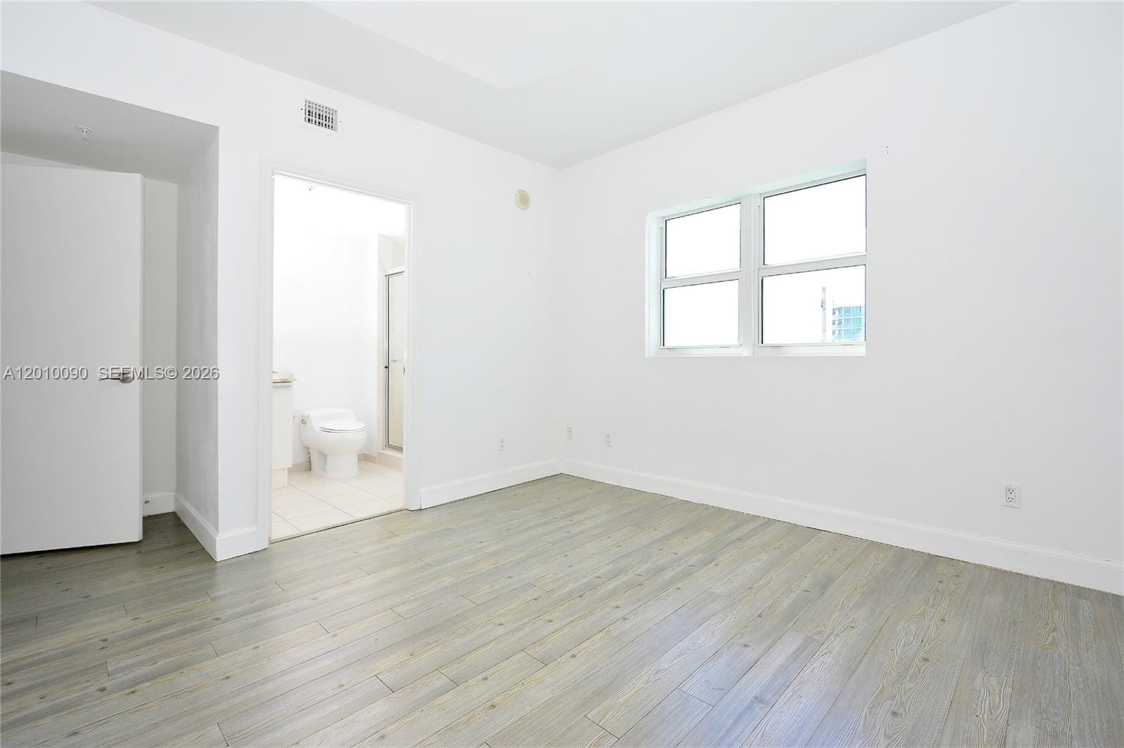 14951 Royal Oaks Lane 1609, North Miami, FL 33181 photo 19