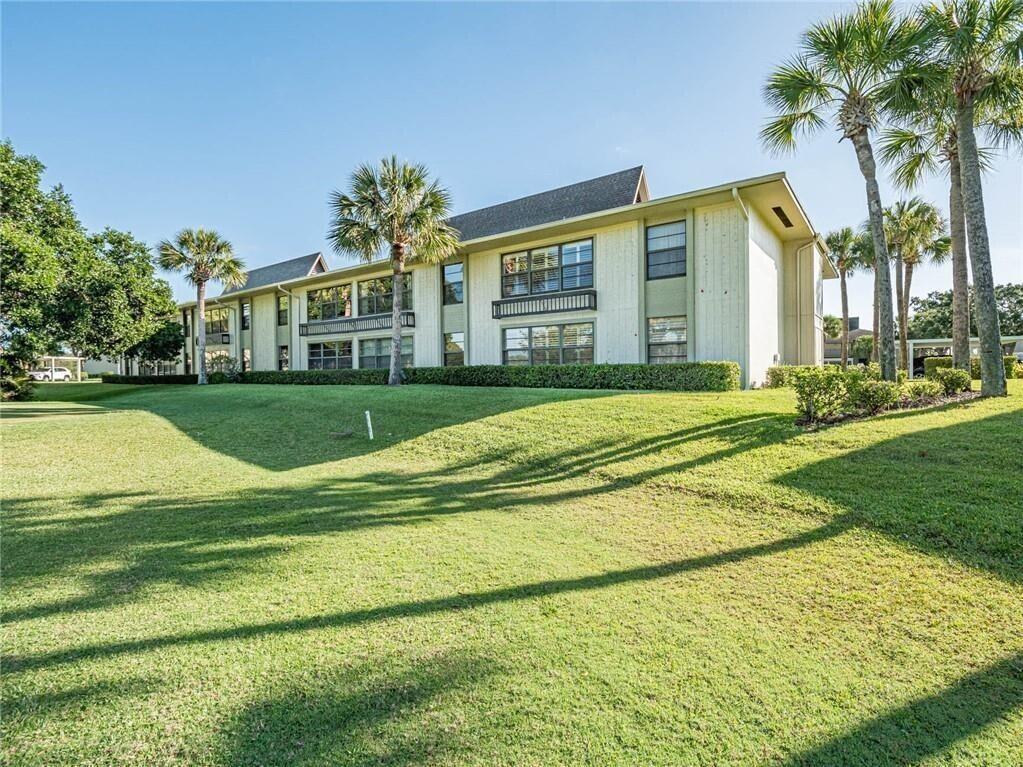 32 Plantation Drive 103, Vero Beach, FL 32966, Vero Beach