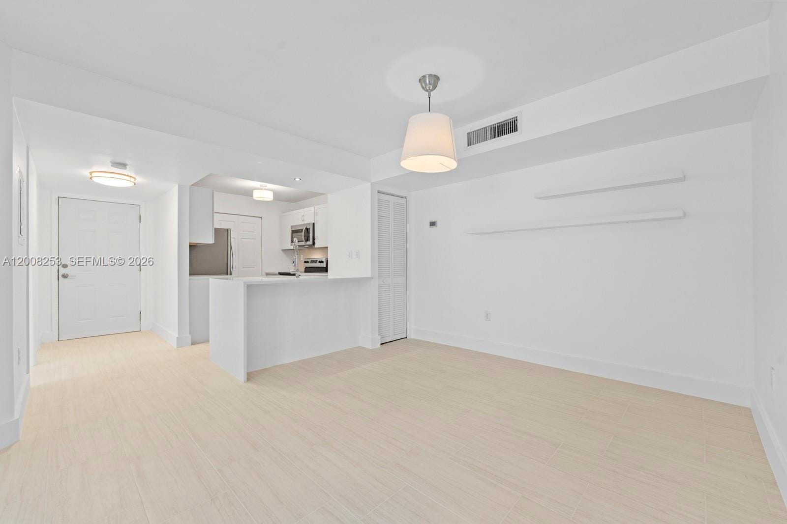 903 NE 199th Street 104, Miami, FL 33179 photo 13