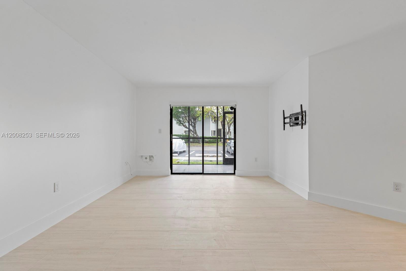 903 NE 199th Street 104, Miami, FL 33179 photo 15