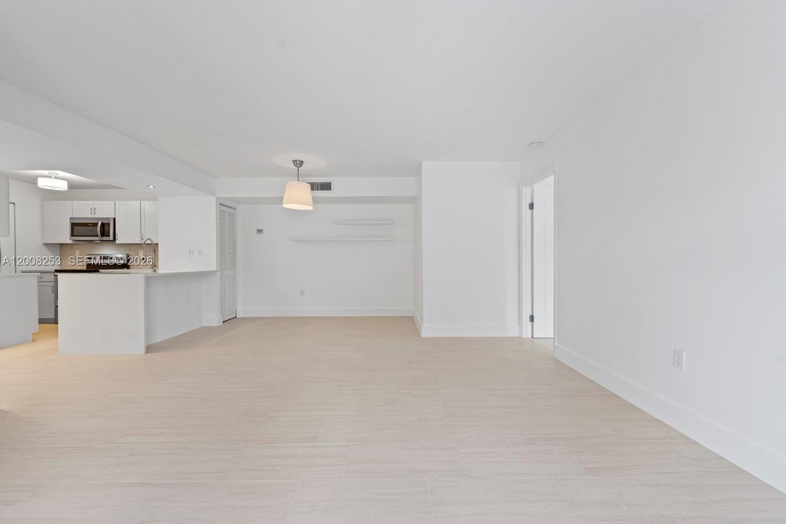 903 NE 199th Street 104, Miami, FL 33179 photo 22