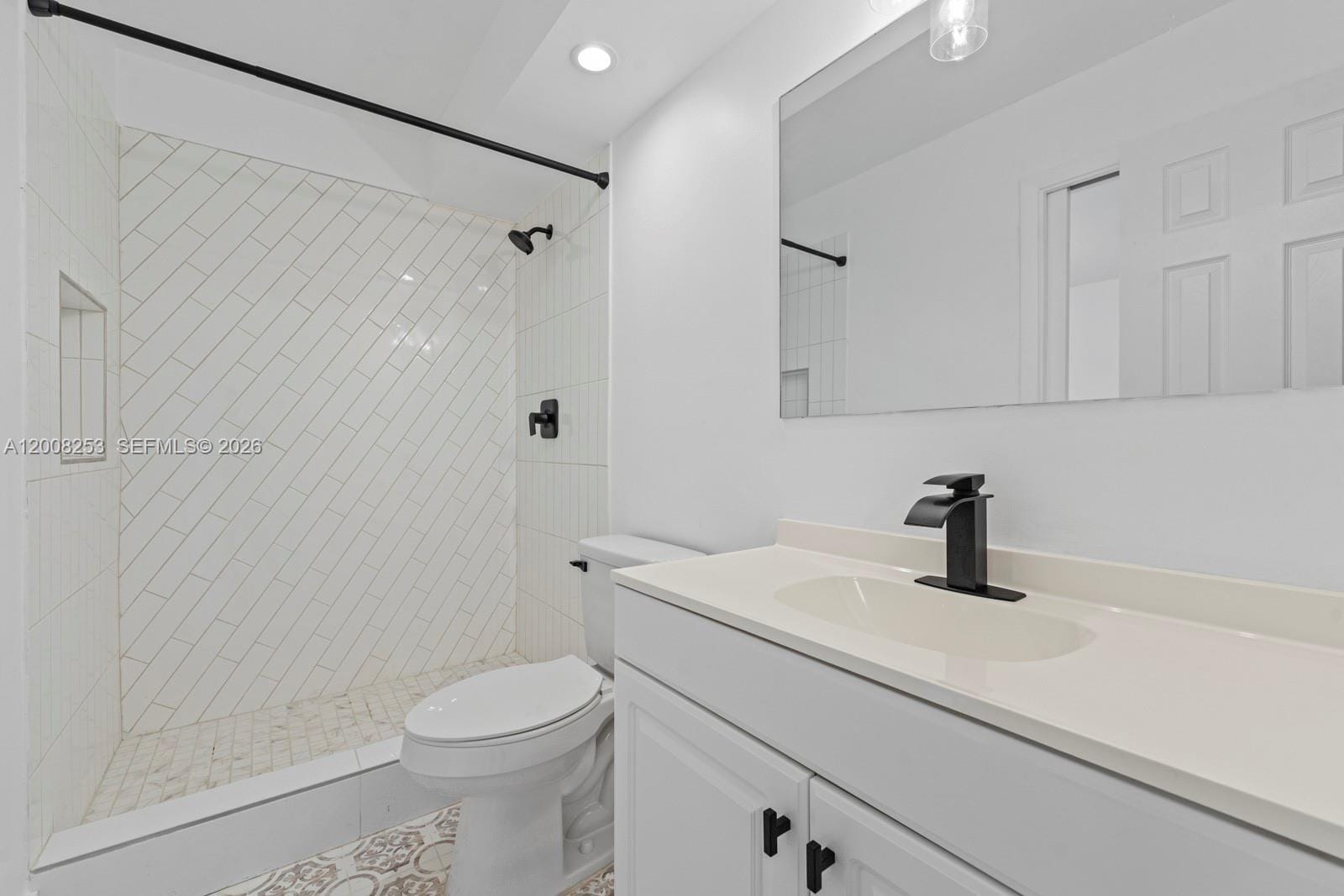903 NE 199th Street 104, Miami, FL 33179 photo 28