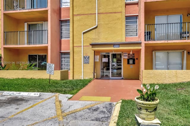 4801 NW 7th Street 70416, Miami, FL 33126