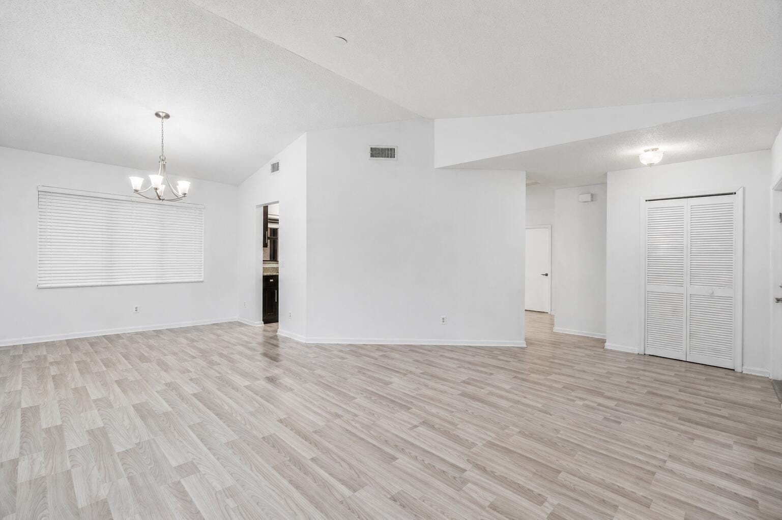 190 Parkwood Drive S, Royal Palm Beach, FL 33411 photo 19