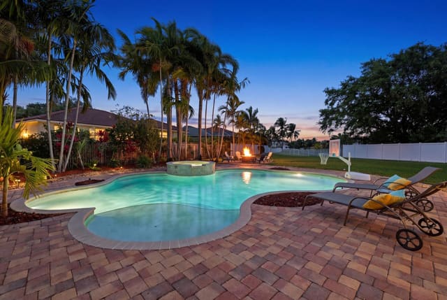 5314 Indianwood Village Lane, Lake Worth, FL 33463