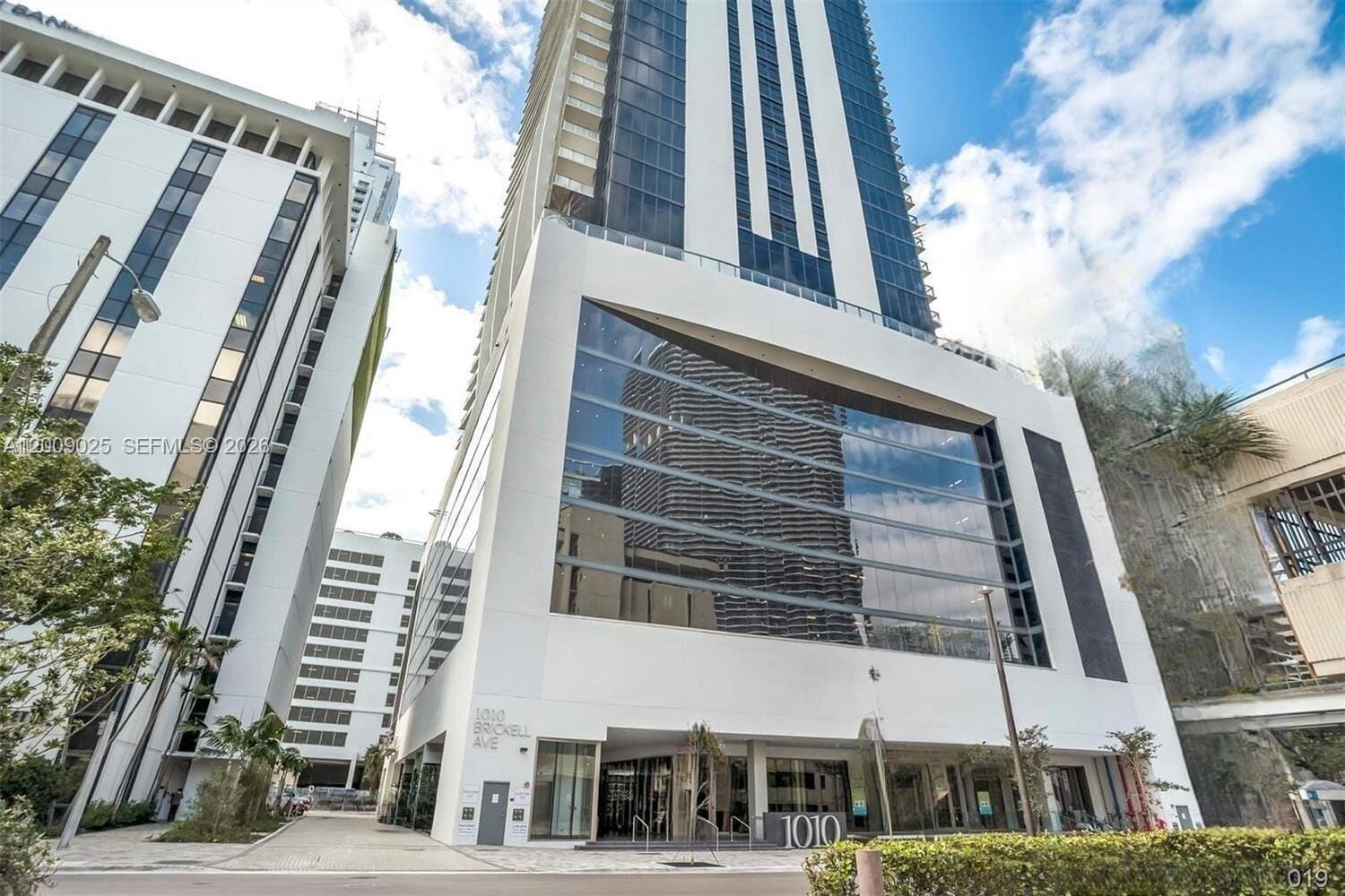 1010 Brickell Avenue 2910, Miami, FL 33131 photo 2