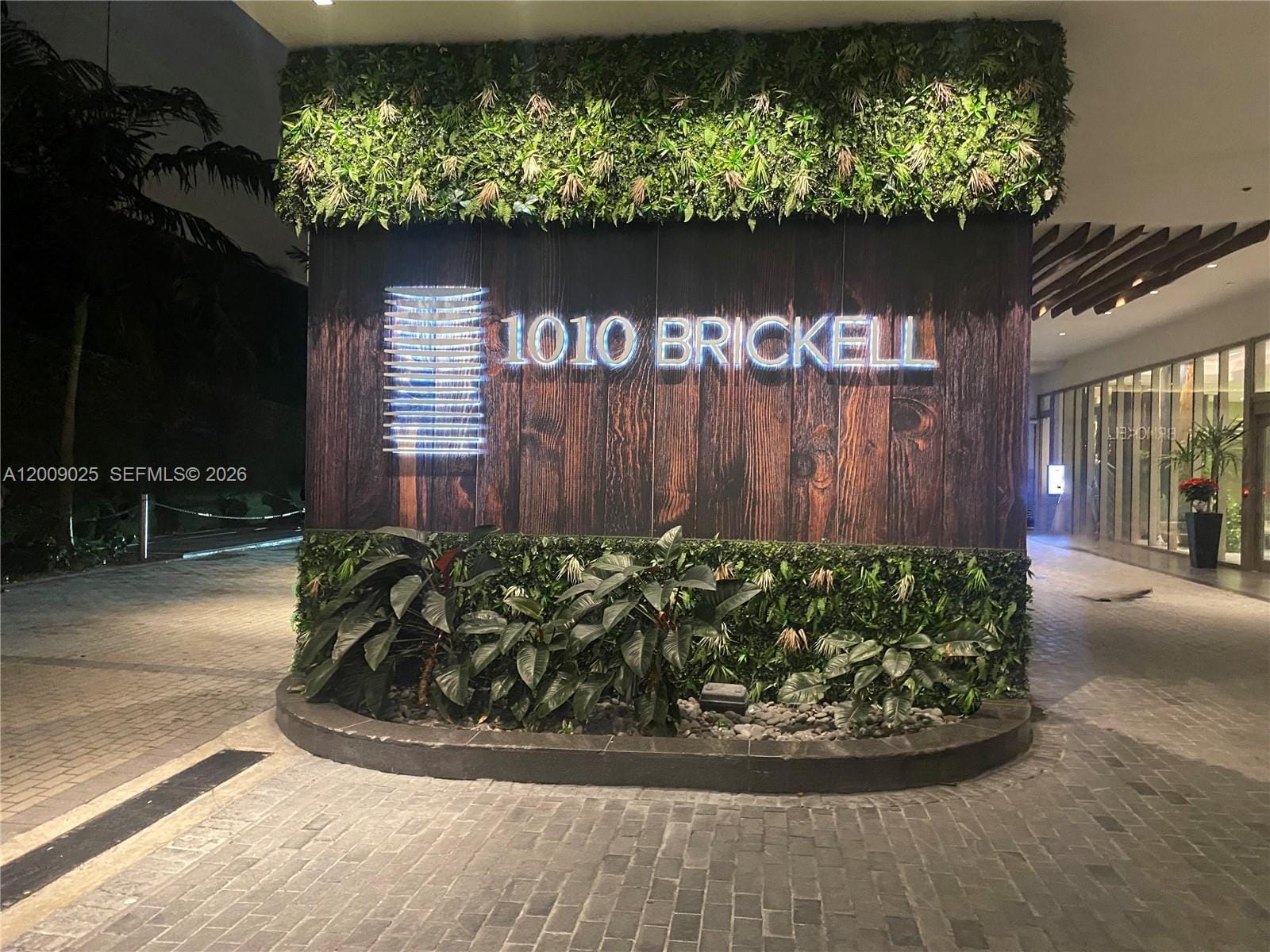 1010 Brickell Avenue 2910, Miami, FL 33131 photo 4
