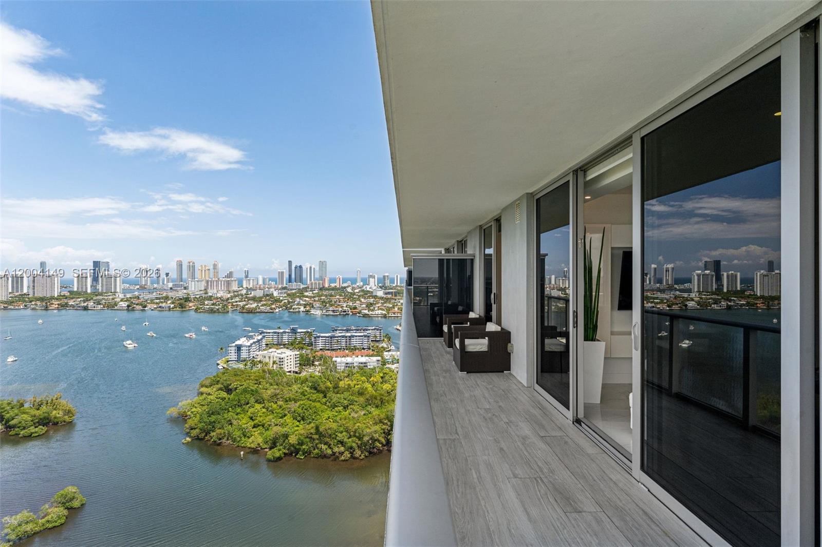 16385 Biscayne Boulevard 3001, North Miami Beach, FL 33160, North Miami Beach