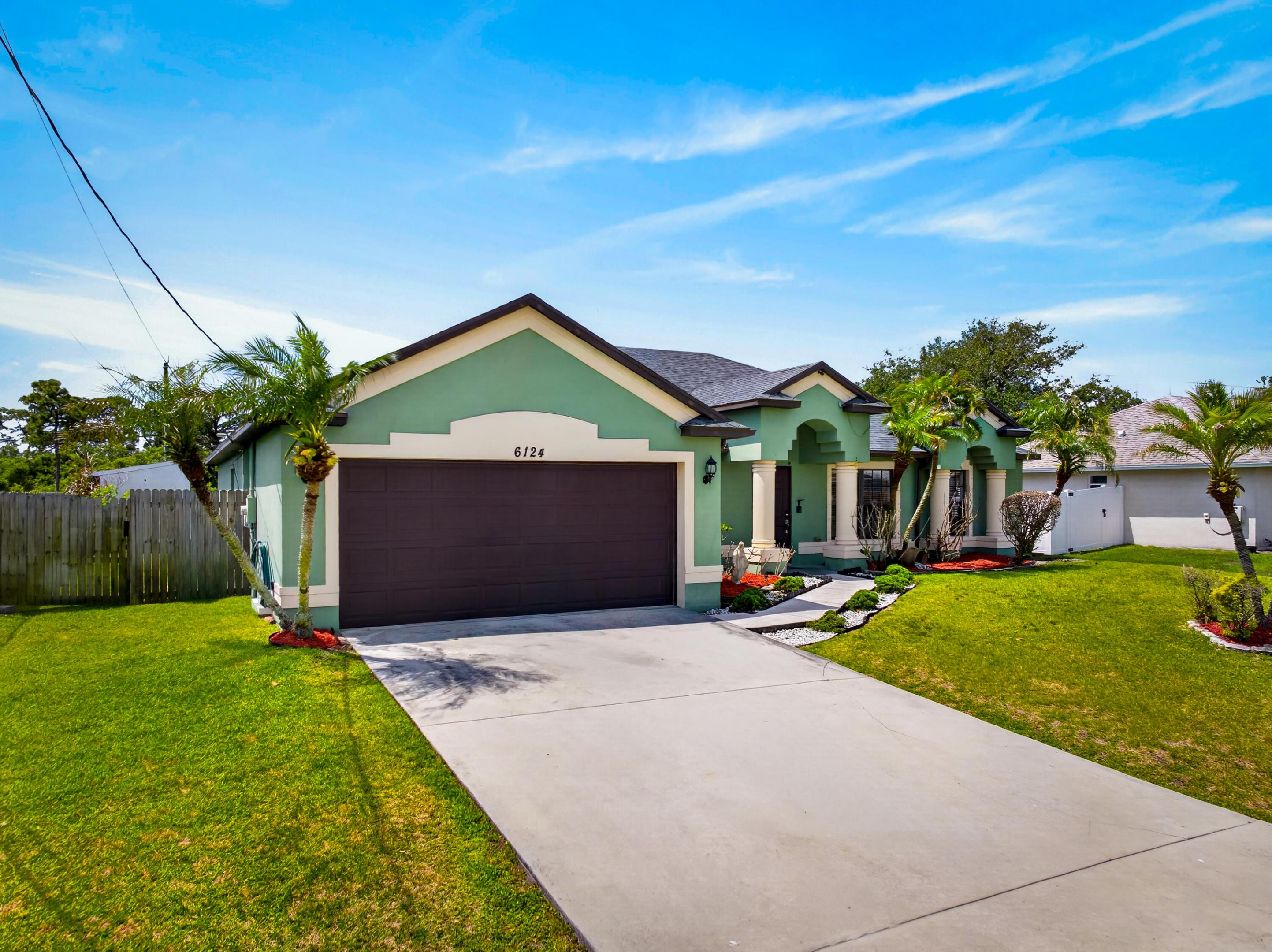 6124 NW Ginger Lane, Port St. Lucie, FL 34986